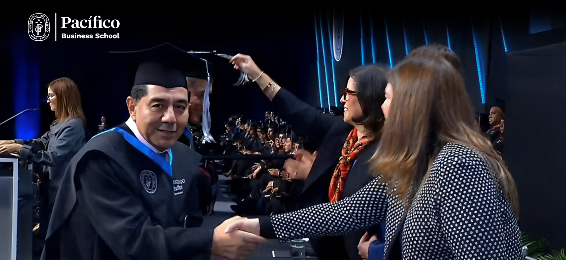 Dr. Fermín Silva Cayatopa en su graduación del MBA - Universidad del Pacífico